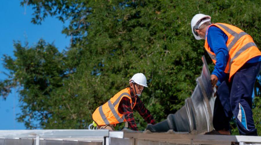 Expert new roof installation services in Waynetown, IN
